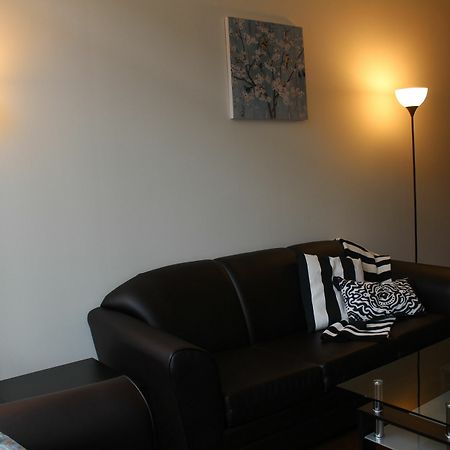 Custom Luxury Suite - By Elite Suites Mississauga Ngoại thất bức ảnh