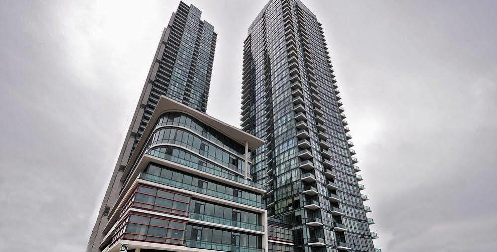 Custom Luxury Suite - By Elite Suites Mississauga Ngoại thất bức ảnh