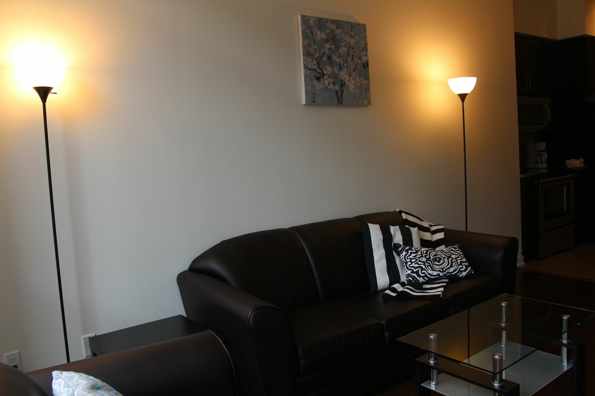 Custom Luxury Suite - By Elite Suites Mississauga Ngoại thất bức ảnh